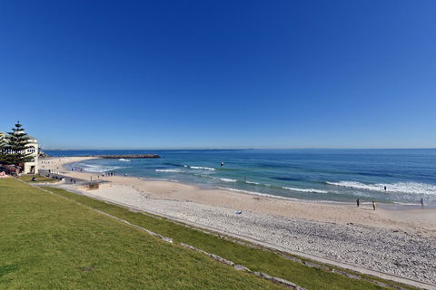 Cottesloe Apartment Close To Beach - Sydney 4u 24