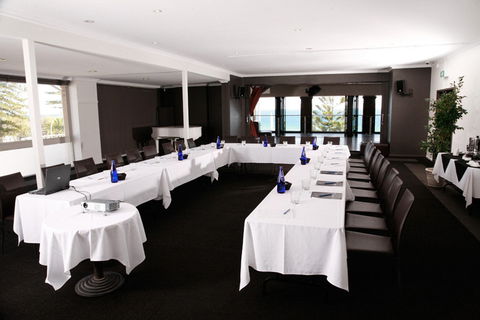 Cottesloe Beach Hotel - Sydney 4u 19