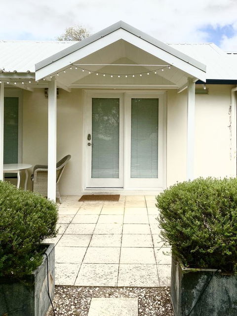 Whitesands Holiday Villas - Sydney 4u 2