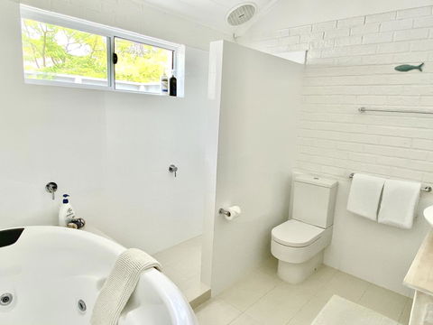 Whitesands Holiday Villas - Sydney 4u 4