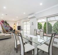 Luxury Federation Style Home - Sleeps 10 - Sydney 4u