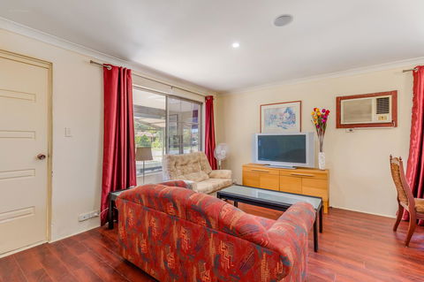 Brilliant, Neat, Convenient, Family-friendly House - Sydney 4u 1