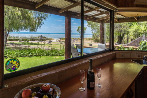 Beach House Dunsborough - Sydney 4u 5