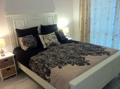 Applegate Lane Chalet - Sydney 4u 9