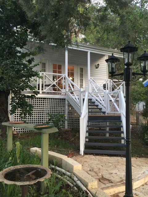 Applegate Lane Chalet - Sydney 4u 16
