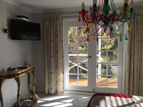 Applegate Lane Chalet - Sydney 4u 6