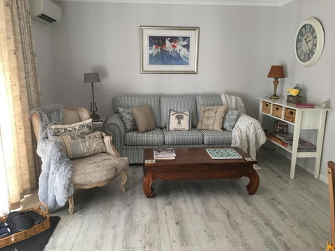 Applegate Lane Chalet - Sydney 4u 10
