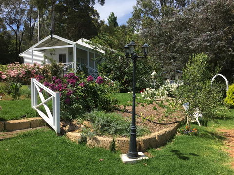 Applegate Lane Chalet - Sydney 4u 4