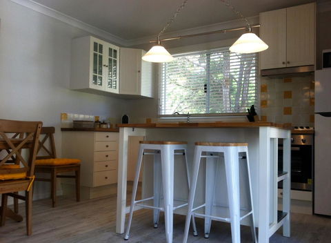 Applegate Lane Chalet - Sydney 4u 13