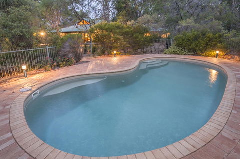53 Martina Drive - Sydney 4u 7
