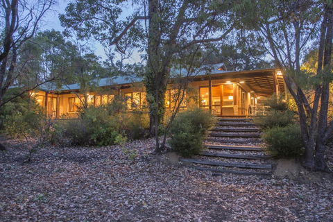53 Martina Drive - Sydney 4u 8