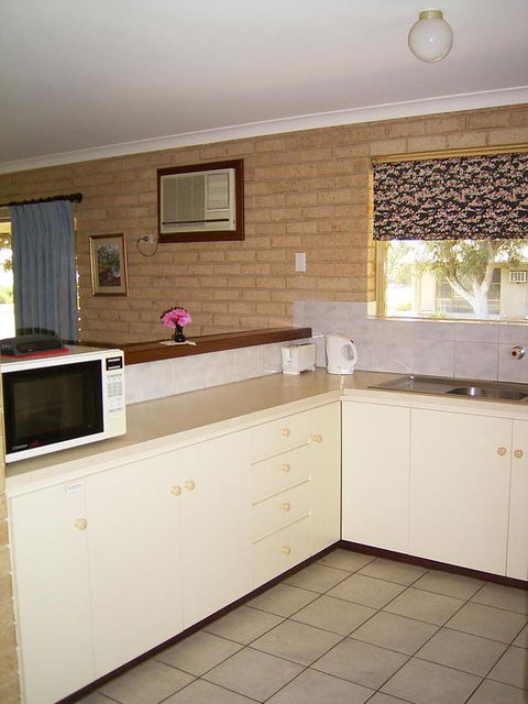 Kalbarri Riverfront Unit - Sydney 4u 12