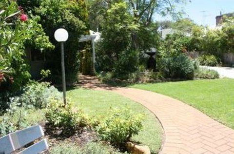 Jacaranda Guest House - Accommodation Sydney 41