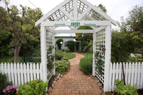 Jacaranda Guest House - Accommodation Sydney 0