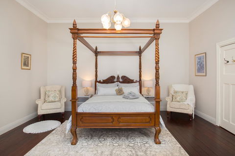 Historic Oakhill House Entire Estate - Sydney 4u 1