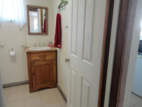 Di's Cabin In Dwellingup - Sydney 4u 21