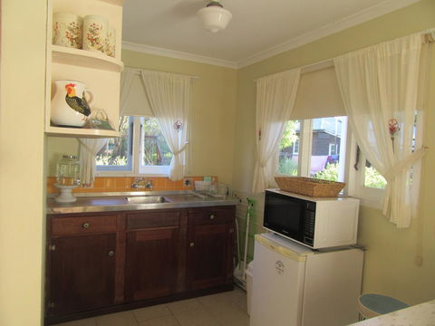 Di's Cabin In Dwellingup - Sydney 4u 18