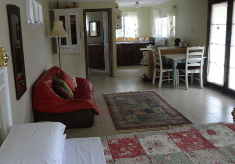 Di's Cabin In Dwellingup - Sydney 4u 17