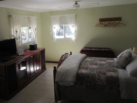 Di's Cabin In Dwellingup - Sydney 4u 10