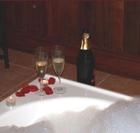 Pemberton Old Picture Theatre Holiday Apartments - Sydney 4u