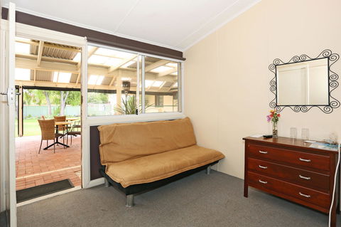 Busselton Guest House - Sydney 4u 43