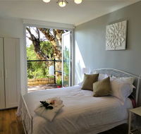 Treetops Cottage - Sydney 4u