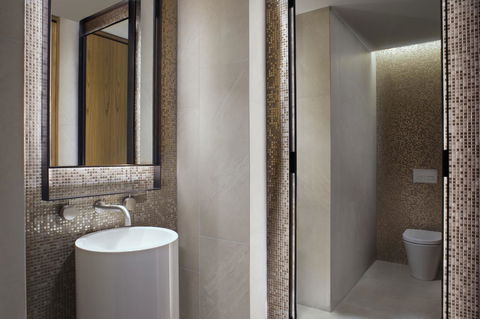 The Ritz-Carlton, Perth - Sydney 4u 9
