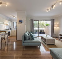 Cottesloe Sea Salt Abode - Sydney 4u