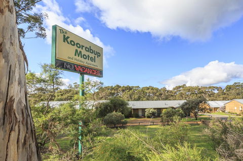 The Koorabup Motel - Sydney 4u 8
