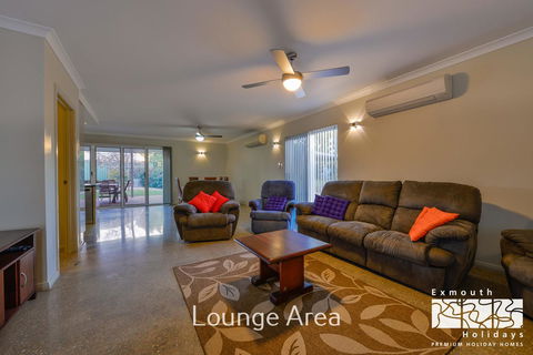 13 Learmonth Street - Close To Town Centre - Sydney 4u 2