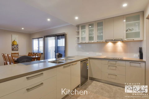 7 Kestrel Place - Sydney 4u 6