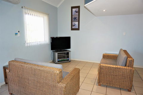 Osprey Holiday Village Unit 122 2 Bedroom - Sydney 4u 2