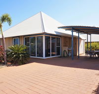 Osprey Holiday Village Unit 122/2 Bedroom - Perfectly neat and tidy apartment - Sydney 4u