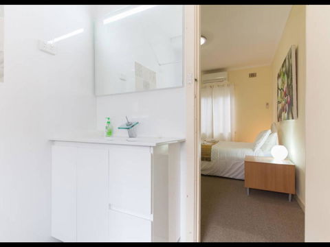Broadway Apartments - Sydney 4u 39
