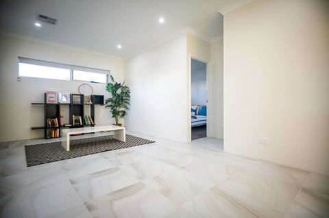 VIP Stays - Villa De Burswood Luxury 3BR Suite W/ King Bed FREE WIFI - Sydney 4u 13