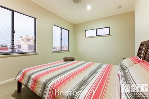 3 Kestrel Place - Sydney 4u 9