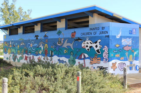 Jurien Beachfront Holiday Units - Sydney 4u 22