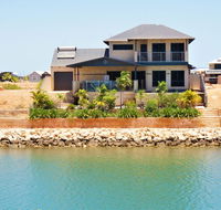 27 Corella Court - Exquisite Marina Home With a Pool and Wi-Fi - Sydney 4u