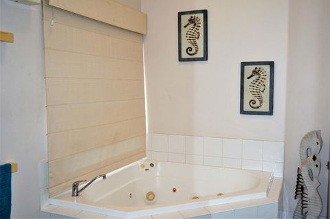 Osprey Holiday Village Unit 213 1 Bedroom - Sydney 4u 6