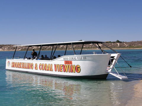 Ningaloo Coral Bay â€“ Bayview - Sydney 4u 13