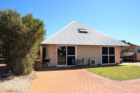 Osprey Holiday Village Unit 203 1 Bedroom - Sydney 4u 11