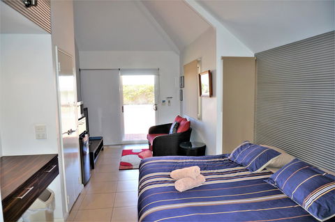 Osprey Holiday Village Unit 203 1 Bedroom - Sydney 4u 5