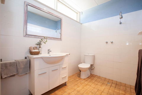 EUCLA MOTOR HOTEL - Sydney 4u 13