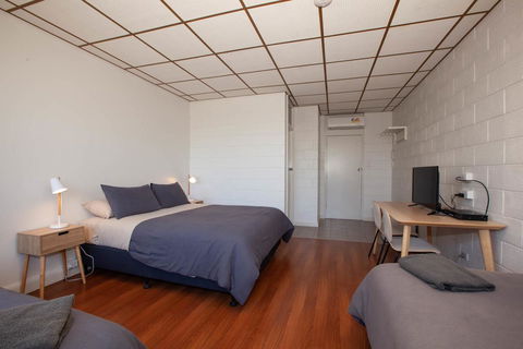 EUCLA MOTOR HOTEL - Sydney 4u 3