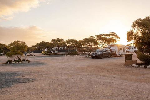 EUCLA MOTOR HOTEL - Sydney 4u 28
