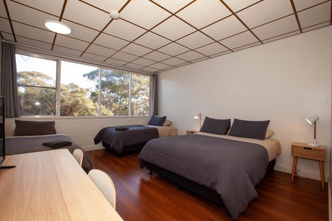 EUCLA MOTOR HOTEL - Sydney 4u 6