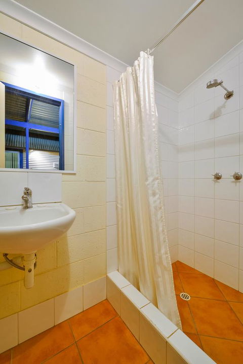 Osprey Holiday Village Unit 119 - Sydney 4u 13