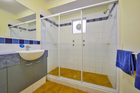 Osprey Holiday Village Unit 119 - Sydney 4u 10