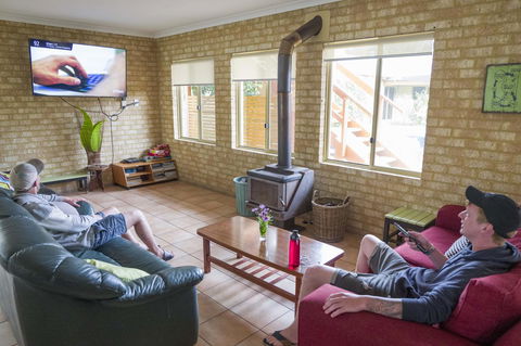 Lancelin Lodge - Accommodation Sydney 4