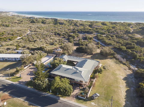 Lancelin Lodge - Accommodation Sydney 12